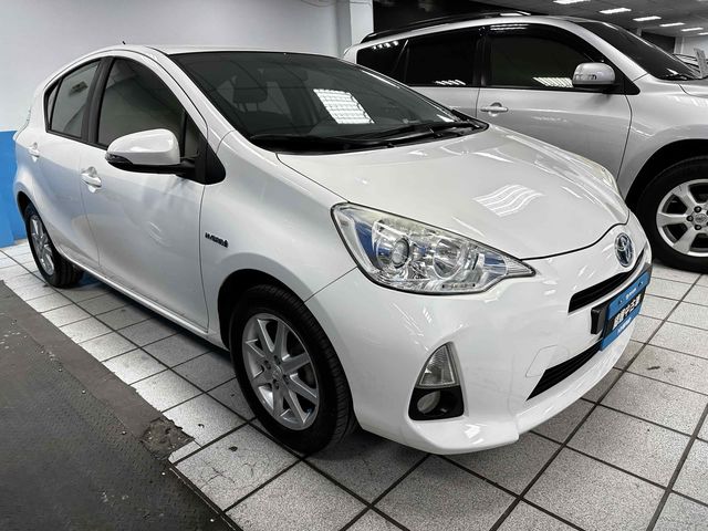 PRIUS C 1.5  第3張相片