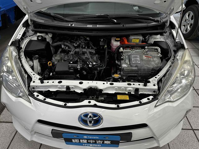 PRIUS C 1.5  第10張相片