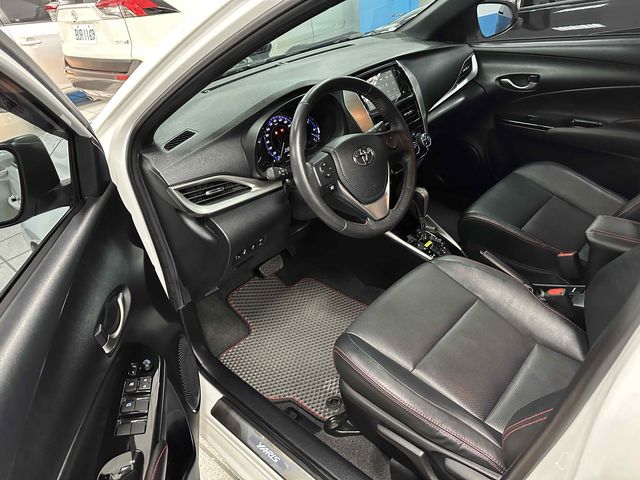 YARIS 1.5  第9張相片