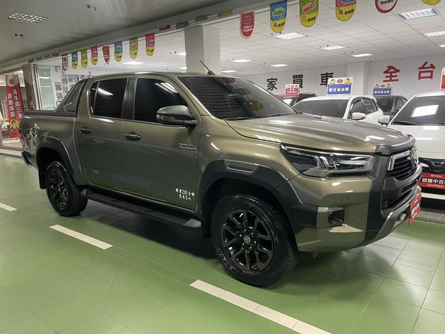 HILUX 2.8  第4張相片