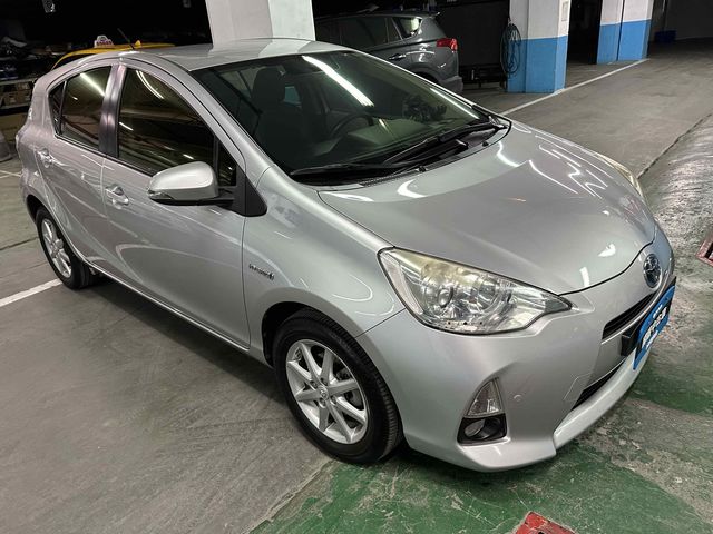 PRIUS C 1.5  第3張相片