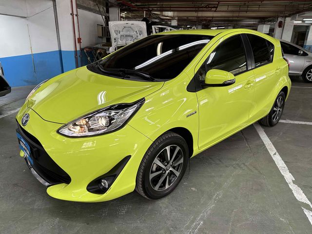 PRIUS C 1.5  第1張相片