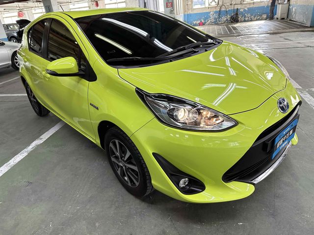 PRIUS C 1.5  第3張相片
