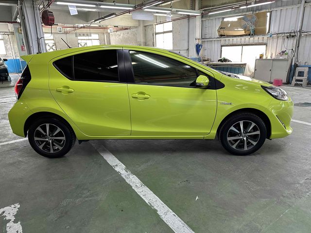 PRIUS C 1.5  第4張相片