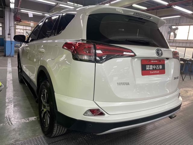 RAV4 2.0  第6張相片