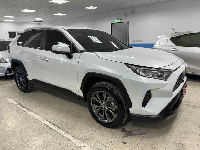 RAV4 2.0  第4張相片