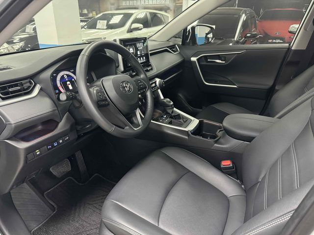 RAV4 2.0  第7張相片