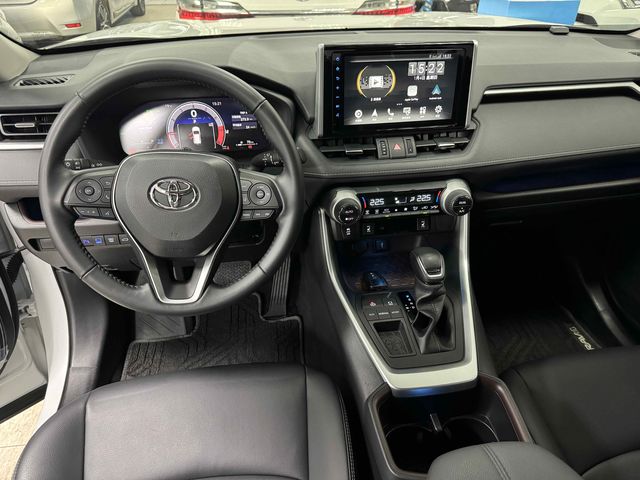 RAV4 2.0  第9張相片