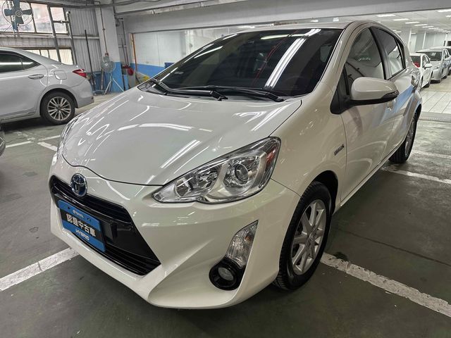 PRIUS C 1.5  第1張相片