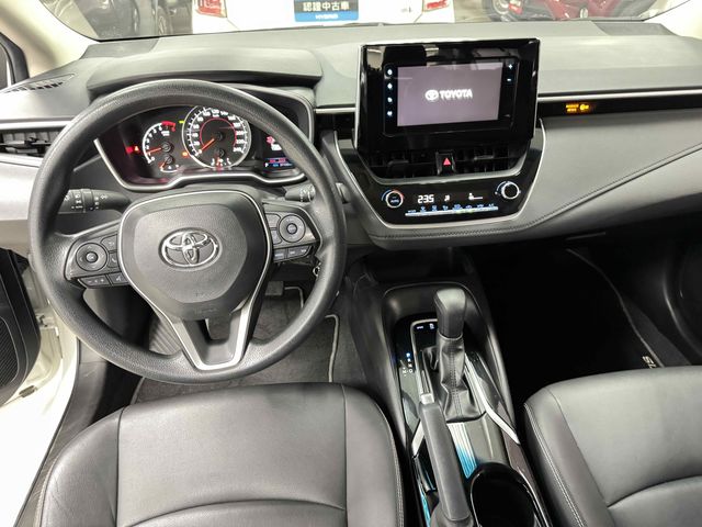 ALTIS 1.8  第9張相片