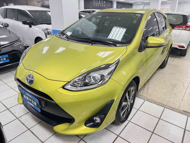 PRIUS C 1.5  第1張相片