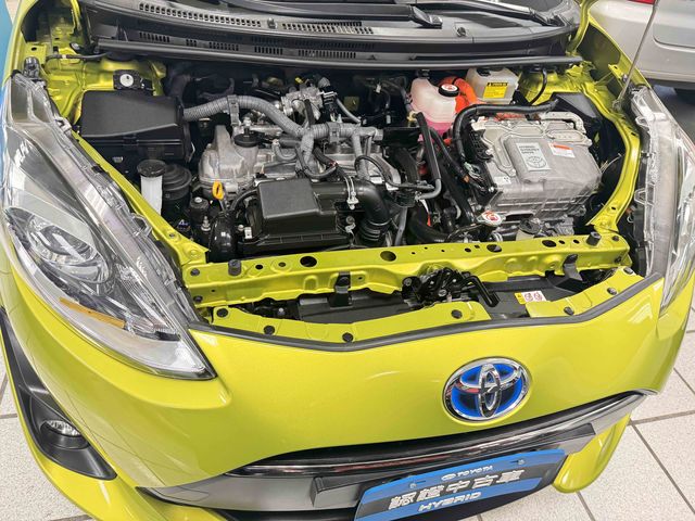 PRIUS C 1.5  第10張相片