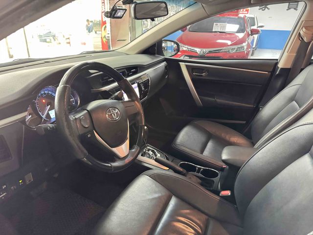 ALTIS 1.8  第7張相片