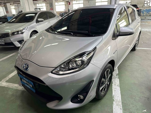 PRIUS C 1.5  第1張相片