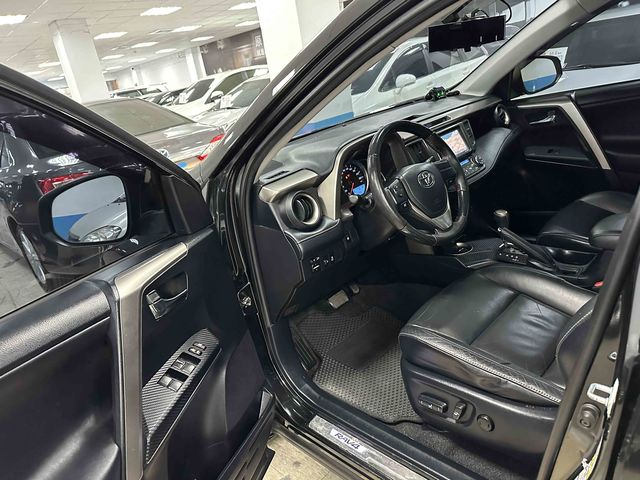 RAV4 2.5  第9張相片