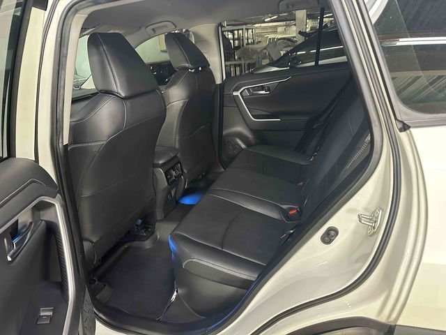 RAV4 2.5 HV  第8張相片