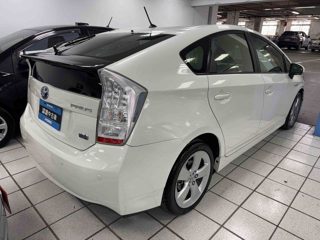 PRIUS 1.8  第4張相片