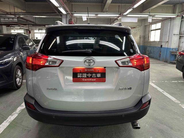 RAV4 2.0  第6張相片