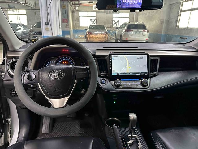 RAV4 2.0  第7張相片