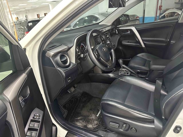 RAV4 2.0  第9張相片