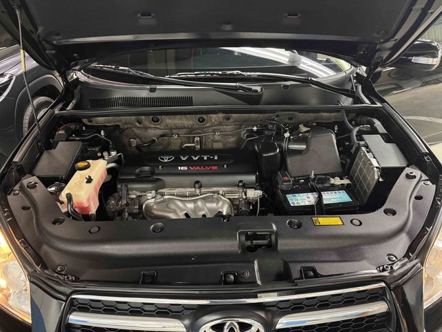 RAV4 2.4 2WD  第10張相片
