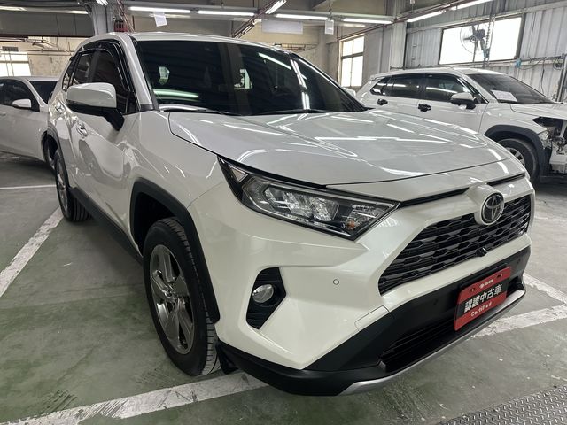 RAV4 2.0  第3張相片