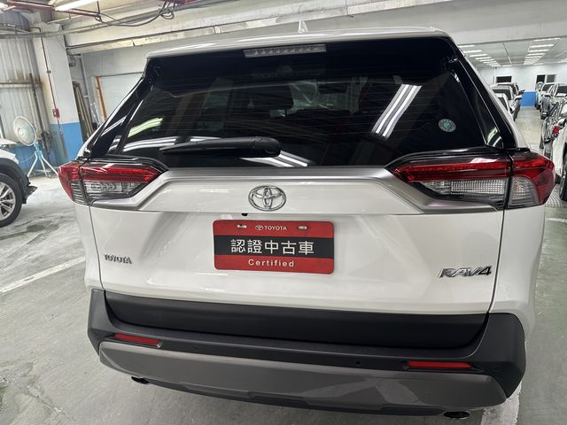 RAV4 2.0  第6張相片