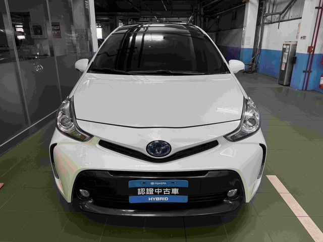 PRIUS α 1.8  第2張相片