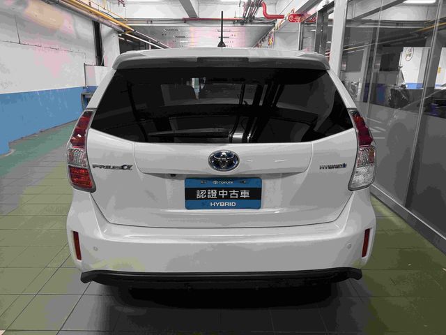 PRIUS α 1.8  第5張相片