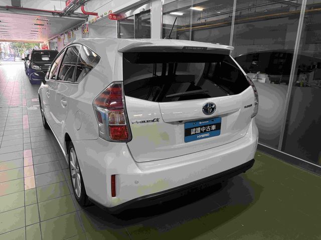 PRIUS α 1.8  第6張相片