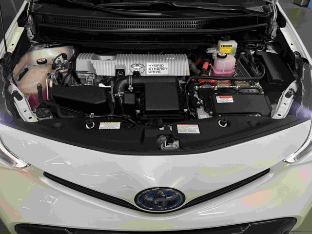 PRIUS α 1.8  第10張相片