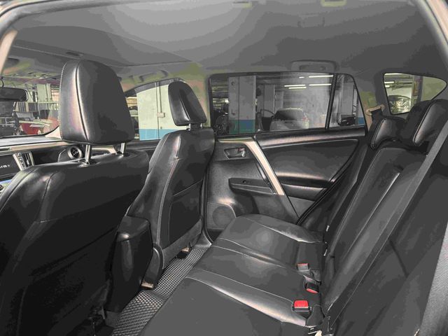 RAV4 2.5  第8張相片