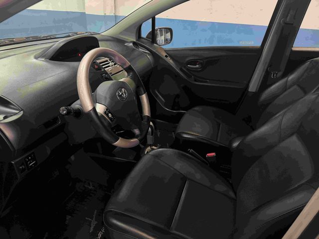 YARIS 1.5  第7張相片
