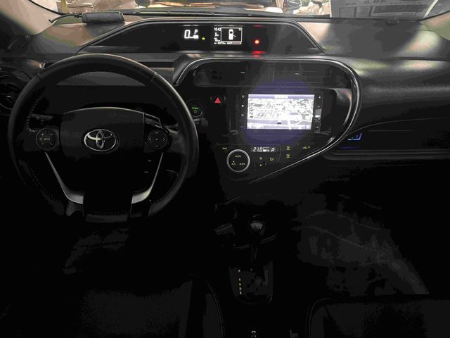 PRIUS C 1.5  第9張相片