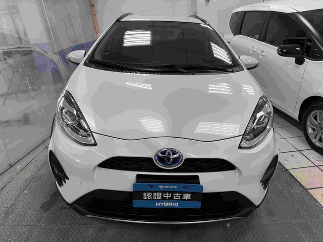 PRIUS C 1.5  第2張相片