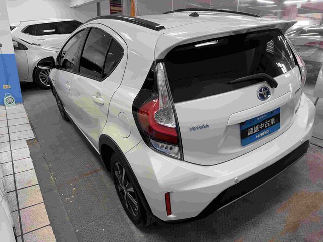 PRIUS C 1.5  第6張相片