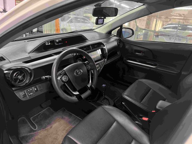 PRIUS C 1.5  第7張相片
