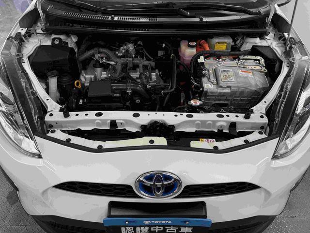 PRIUS C 1.5  第10張相片