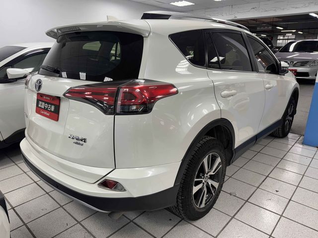 RAV4 2.5 4WD  第4張相片