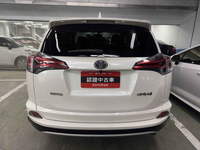 RAV4 2.0  第5張相片