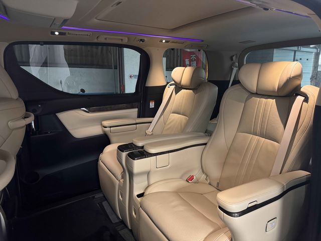 ALPHARD 3.5  第8張相片