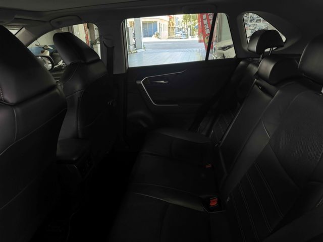 RAV4 2.5HV 4WD  第8張相片