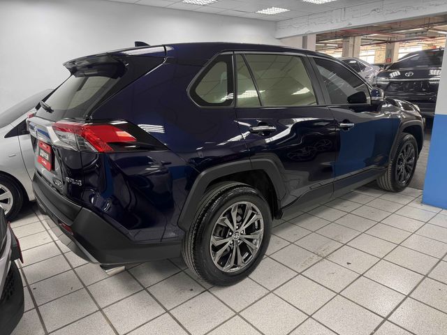 RAV4 2.0  第4張相片