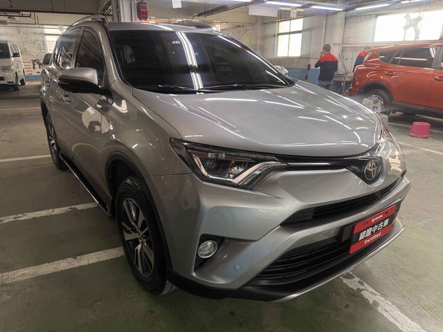 RAV4 2.0  第3張相片