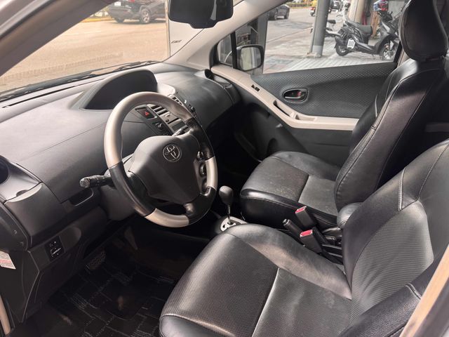 YARIS 1.5  第7張相片
