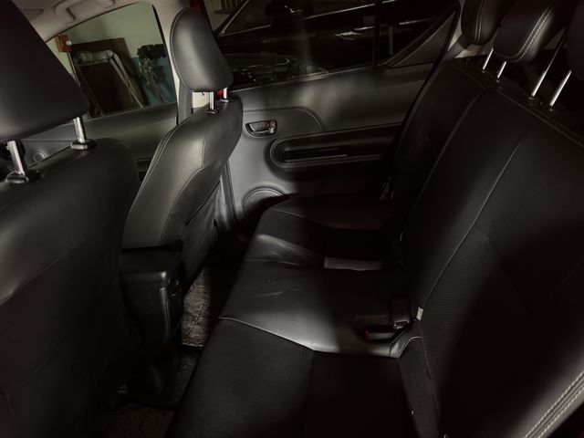 PRIUS C 1.5  第8張相片