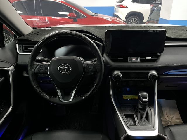 RAV4 2.0  第7張相片