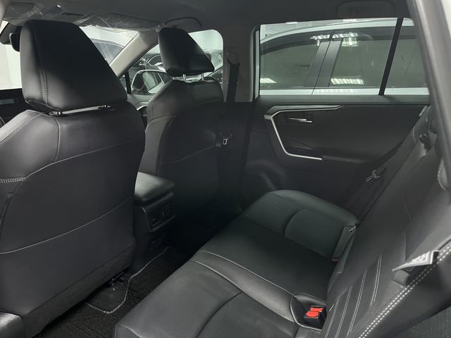 RAV4 2.0  第9張相片