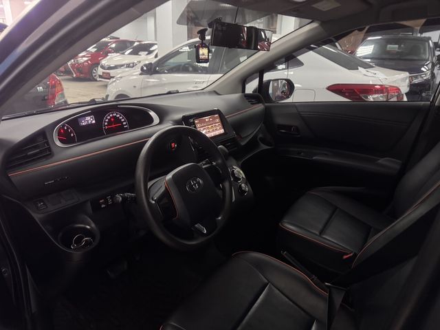 SIENTA 1.8  第7張相片