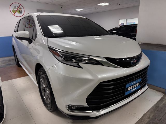 SIENNA 2.5HV  第3張相片